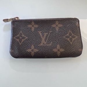 Louis Vuitton Authentic key change coin purse